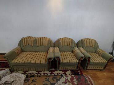 чехол для дивана: Диван-кровать, цвет - Зеленый, Б/у