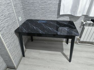 стол книжка: Qonaq masası, Açılmayan, Kvadrat masa