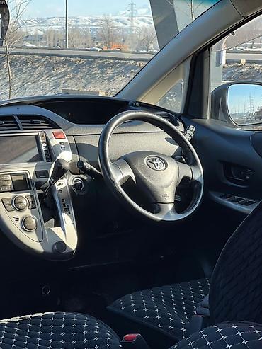 Toyota: Toyota Ractis: 2006 г., 1.5 л, Автомат, Бензин — 10