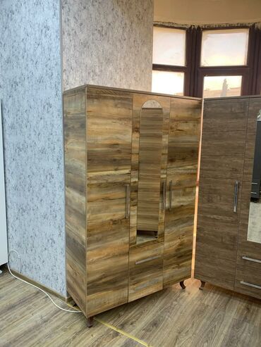 Dolablar: Yeni, Açılan, 3 qapılı Düz dolab, Qarderob, paltar dolabı — 8