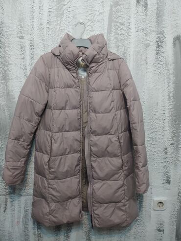 button куртка двухсторонняя: Куртка, зима фирма Button, б/у в идеальном состоянии