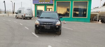 Hyundai: Hyundai Tucson: 0.2 l | 2008 il Ofrouder/SUV