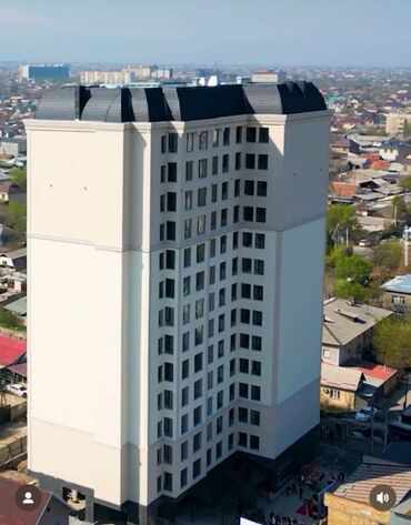 продаю пол дом пишпек: 3 бөлмө, 83 кв. м, Элитка, 10 кабат, ПСО (өзү оңдоп түзөтүп бүтүү үчүн)