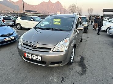 Toyota: Toyota Corolla Verso: 2005 г., 1.6 л, Механика, Бензин, Минивэн — 2