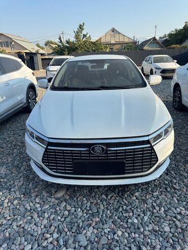 электромобиль бу купить: BYD chin
405 запас хода
100 киловатт