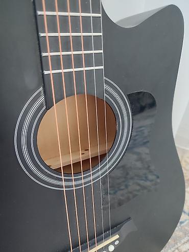 мини фото студия: Срочно срочно ‼️🎸 Продаю акустическую гитару 38 размера. Продаю — 7