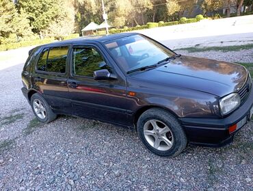 срочно продам спринтер: Volkswagen Golf: 1993 г., 1.6 л, Механика, Бензин, Хэтчбэк