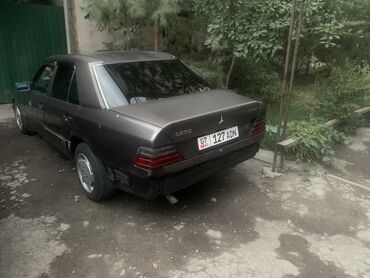 рулевая колонка опель: Mercedes-Benz E-Class: 1993 г., 2.2 л, Механика, Бензин, Седан