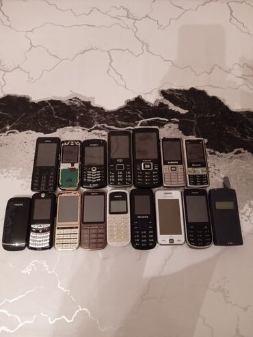 klaviatura sekilleri: Köhnə mobil telefonlar kolleksiyası – müxtəlif marka və modellərdən