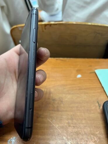 Apple iPhone: IPhone 11, Б/у, 128 ГБ, Черный, 100 % — 5