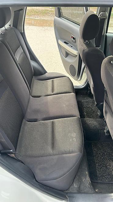 Toyota: Toyota Ist: 2002 г., 1.5 л, Автомат, Бензин, Хэтчбэк — 10