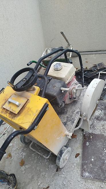 payat aparati: Beton və daş emalı avadanlıqları paketi Tərkib: - Benzin mühərrikli — 8