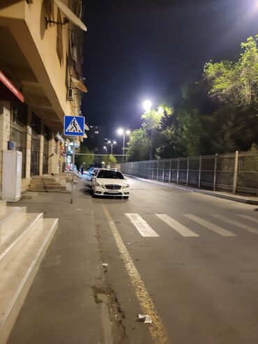 Uzunmüddətli kirayə mənzillər: Xalqlar Dostluğu 251 saylı məktəbin yaninda, 16/4 cü mərtəbəsi 2 otaqa — 12