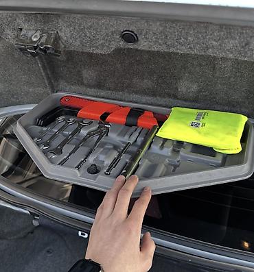 BMW: BMW 520: 1995 г., 2 л, Механика, Бензин, Седан — 17