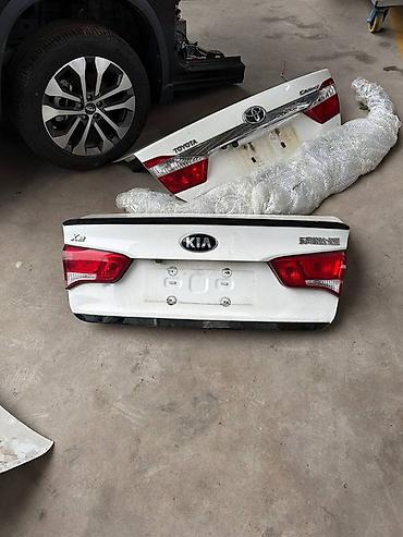 levin corolla: Разбор Toyota Corolla (седан, белый, поколение около 2013–2016). В — 4