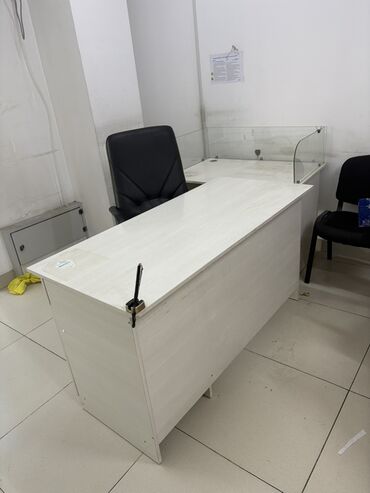 Офисные столы: Офисный стол, Нерегулируемый, Прямоугольный, ЛДСП — 9