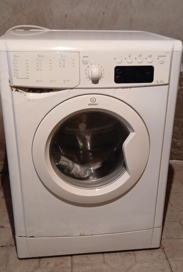 Coğrafiya: Paltaryuyan maşın Indesit, 6 kq, Avtomat