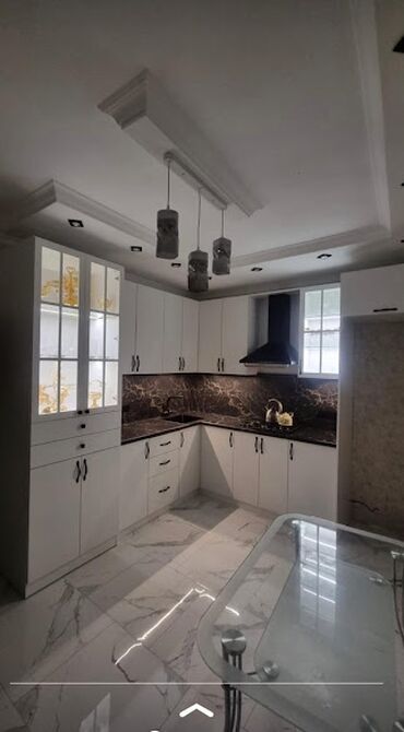 Sifarişlə mətbəx mebeli: Sifarişlə mətbəx dəsti, Özü çəkən petlələr, MDF, Kredit var, Pulsuz çatdırılma — 1