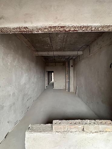 flat osh: 3 комнаты, 126 м², Манаса/Боконбаева Элитка, 6 этаж, ПСО (под самоотделку) — 6