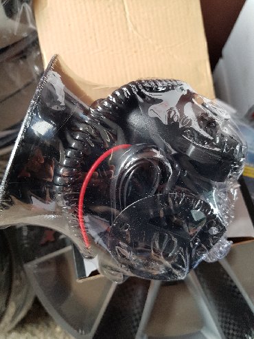 Tuning oprema: Megafon manji 30w Manji megafon od 30W je 2500din i radi na 12V, sa — 9