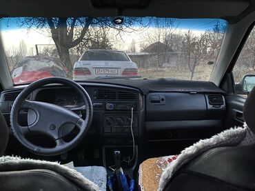 Volkswagen: Volkswagen Golf: 1992 г., 1.8 л, Механика, Бензин, Хэтчбэк — 5