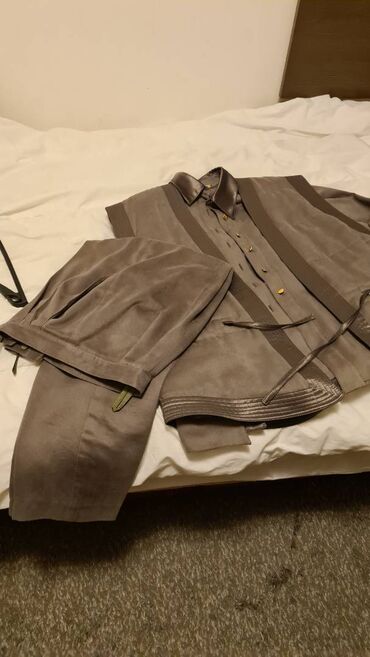 komplet pantalone i sako za zene: M (EU 38), Jednobojni, bоја - Maslinasto zelena