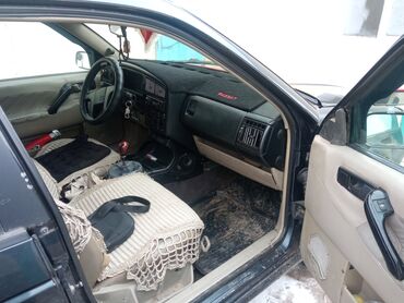 Volkswagen: Volkswagen Passat Variant: 1991 г., 2 л, Механика, Бензин, Универсал — 8