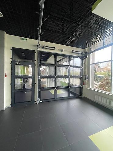 Секционные ворота: Алюминиевые, Автоматические, Длина: 10 м, Alutech, Для гаража, Для частного дома, Для автомойки, Оптом, Новый, Бесплатная установка — 3