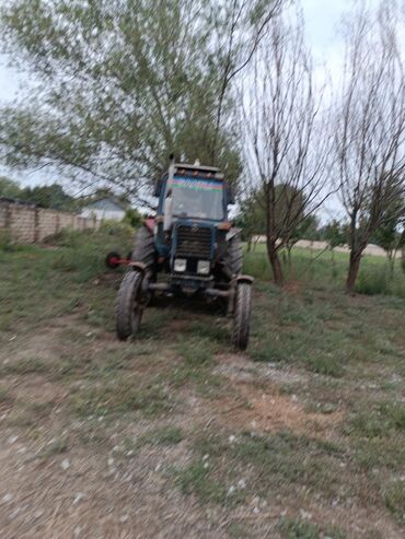 Traktorlar: İdeal vəziyyətdə mator karopqa Alətlərlə bir yerdə satılır hər biri — 3