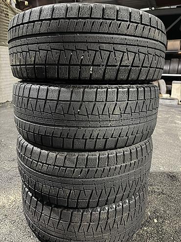 Комплект зимних шин Bridgestone Blizzak - Размер: 225/55 R17 - Индекс