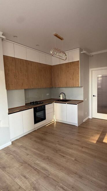 сдаю 2х комнатную квартиру бишкек тунгуче: 2 бөлмө, 60 кв. м, Элитка, 2 кабат, Дизайнердик ремонт