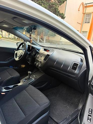 Avtomobil satışı: Kia Forte: 1.8 l | 2015 il Sedan — 6