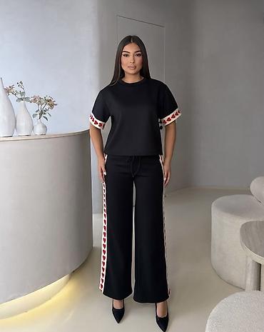 Gornji i donji deo: ❤️Top komplet – majica i pantalone sa srcima — 12