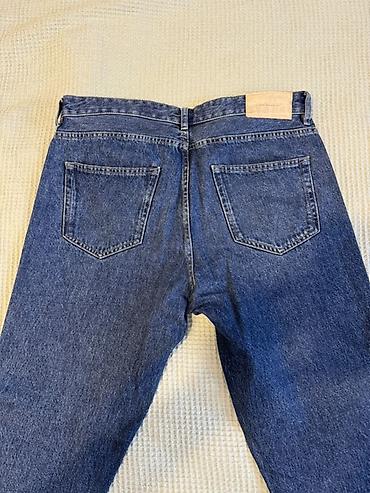cirt cirt cirt denim: ZARA kişi cins şalvarı
Göy rəngi
Ölçü 32 — 3