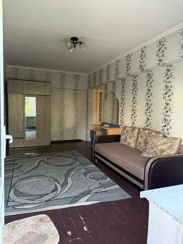 Продажа квартир: 1 комната, 40 м², Индивидуалка, 3 этаж, Косметический ремонт