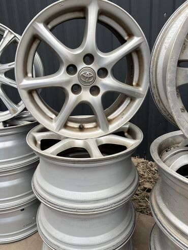 фары тойота виндом: Куйма Дисктер R 17 Toyota, Комплект, тешиктери - 5, Колдонулган