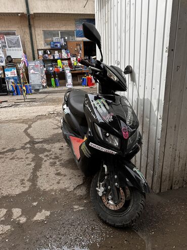 Мотоциклдер жана мопеддер: Скутер M8, 150 куб. см, Бензин, Колдонулган