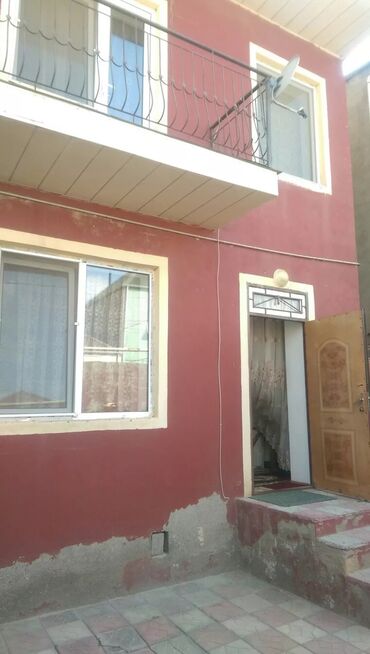 Həyət evləri və villaların satışı: Biləcəri 4 otaqlı, 120 kv. m, Orta təmir