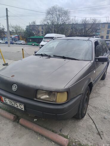 куплю пасат: Volkswagen Passat: 1990 г., 1.8 л, Механика, Бензин, Универсал