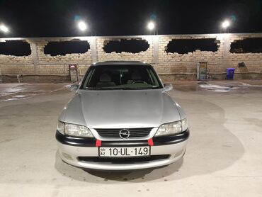 volkswagen 1996: Opel Vectra: 1.8 л | 1996 г. | 228000 км Седан
