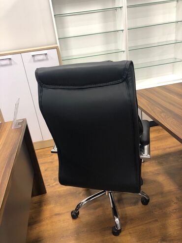 Ofis və oyun kresloları: Yeni, Təkərli, Qolları tənzimlənmir, Dəri — 4