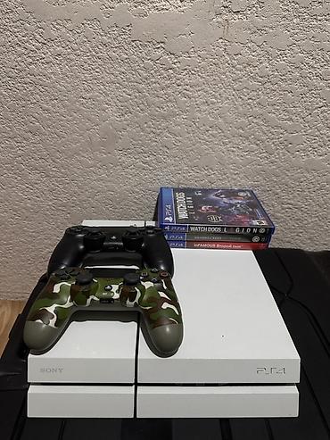 fold 3: Sony ps 4 + 3 игры + два джойстика. Почти новое, на гарантии. Два — 1
