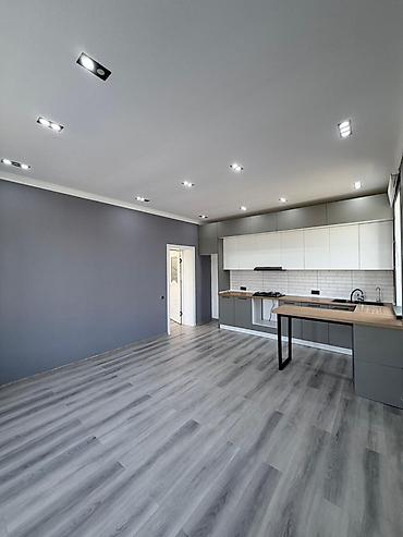 Продажа коттеджей и домов: Продается современный двухэтажный дом с закрытым двором. Участок: 4 — 13