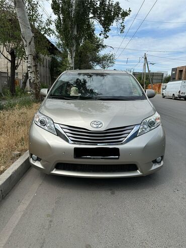 Toyota: Toyota Sienna: 2016 г., 3.5 л, Автомат, Бензин, Минивэн