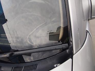 Другие детали салона: Мерс 210. 1999 год объем 2,7 (дизель ) каропка автомат . матор — 4