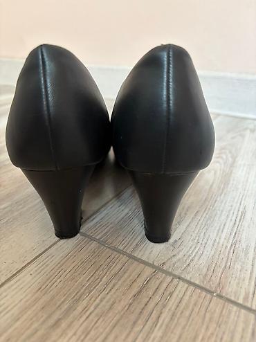 stud 5000: Туфли, 37, Б/у, цвет - Черный — 3