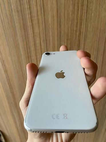 sade ekran sekilleri: IPhone SE 2020, Ağ, Qırıq — 3
