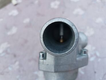 Auto delovi: Ulozak termostata sa kucistem Lada . Ruske proizvodnje. Kompletno — 6