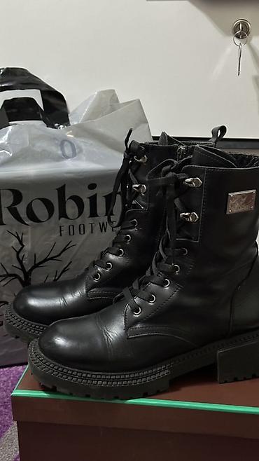 Ботинки и ботильоны: Черные женские ботинки в стиле combat/берцы. Характеристики: - — 1