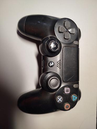 Оригинальный Dualshock 4 в неплохом состоянии, имеет небольшую at lalafo.kg Оригинальный Dualshock 4 в неплохом состоянии, имеет небольшую